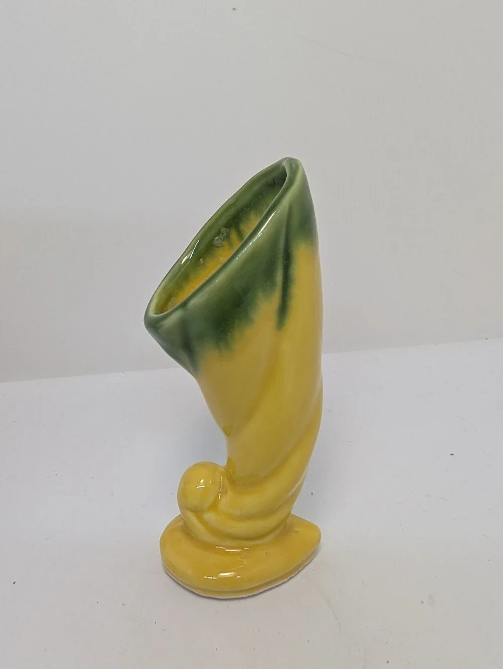 Vtg Shawnee Pottery Cornucopia Yellow and Green Swirl Mini Bud Vase